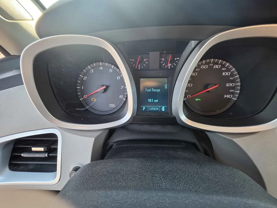 2010 Chevrolet Equinox - Image 11 of 17