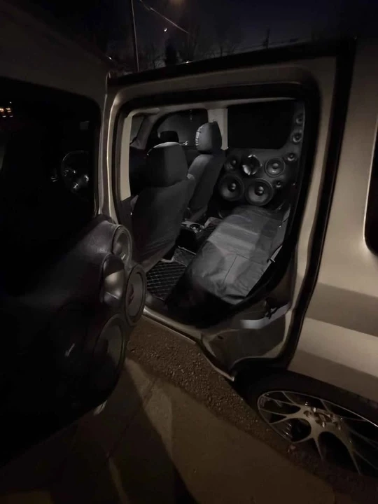 2010 Chevrolet HHR - Image 3 of 5