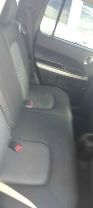 2010 Chevrolet HHR - Image 18 of 19