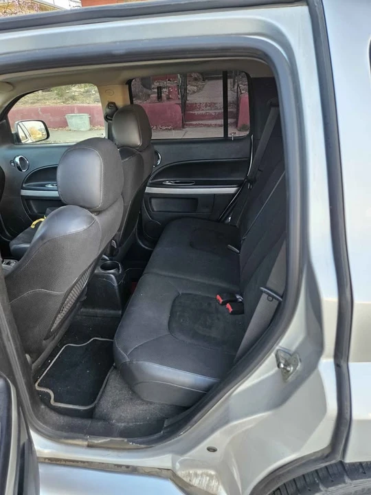 2010 Chevrolet HHR - Image 6 of 10