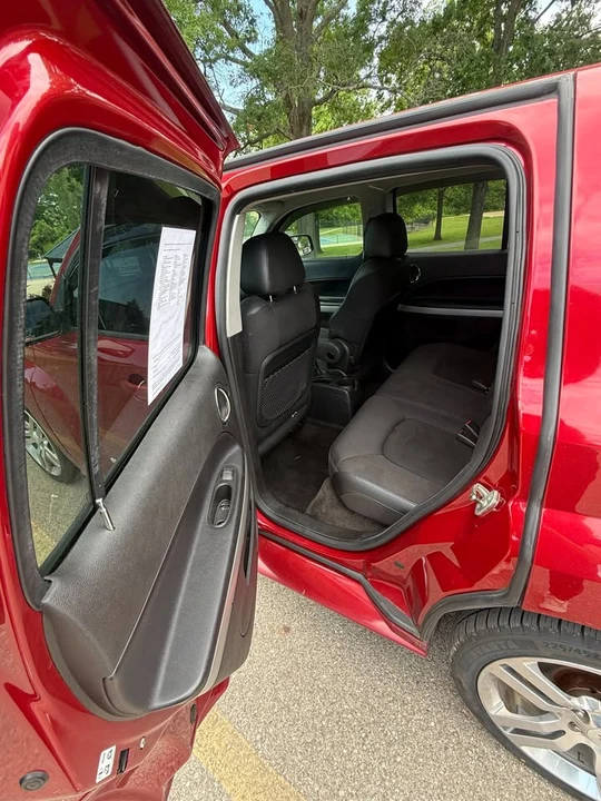 2010 Chevrolet HHR - Image 12 of 16