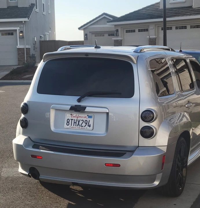 2010 Chevrolet HHR - Image 4 of 10
