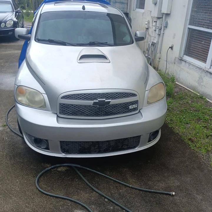 2010 Chevrolet HHR - Image 2 of 2