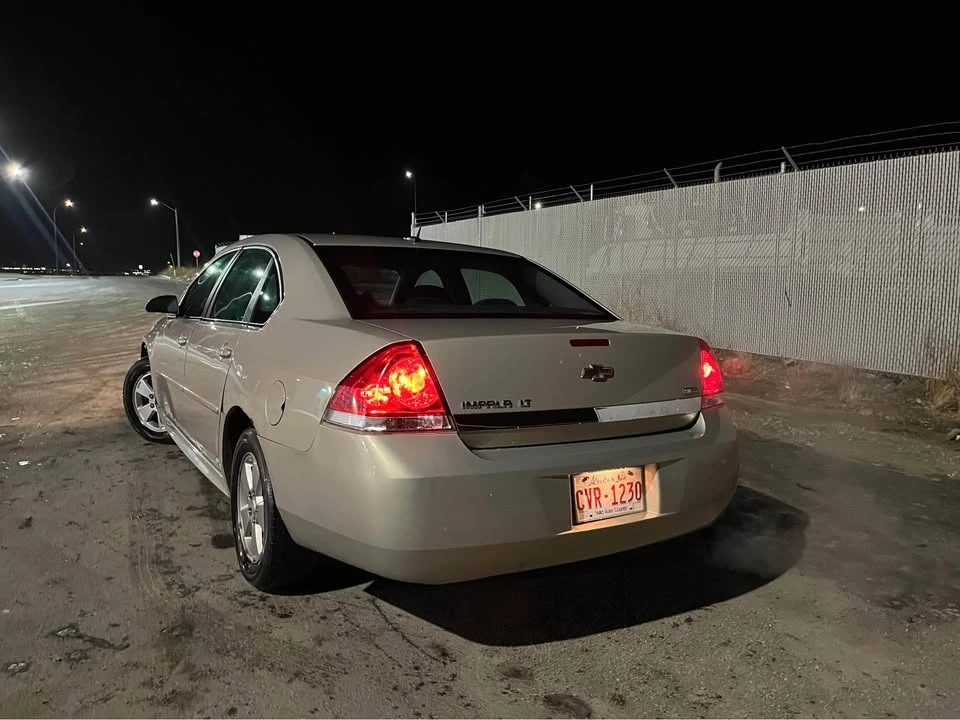 2010 Chevrolet Impala 8th Gen - Image 4 of 9