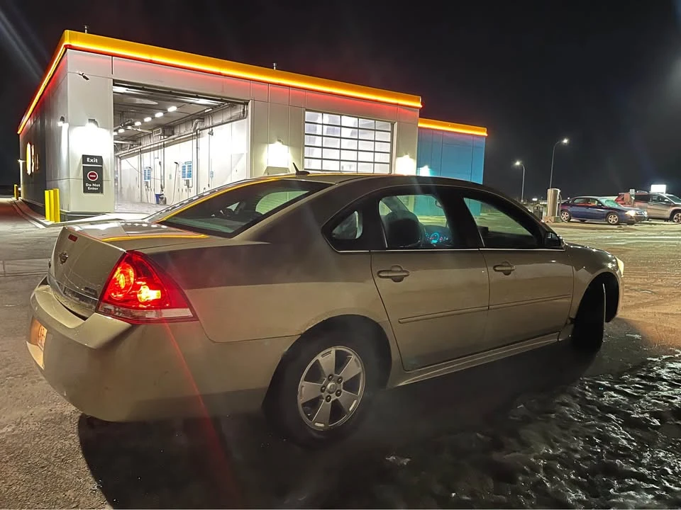 2010 Chevrolet Impala 8th Gen - Image 3 of 9