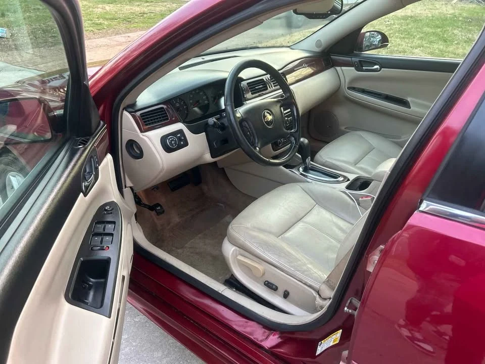 2010 Chevrolet Impala 9th Gen - Image 7 of 11