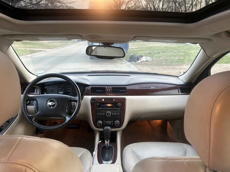 2010 Chevrolet Impala 9th Gen - Image 6 of 11