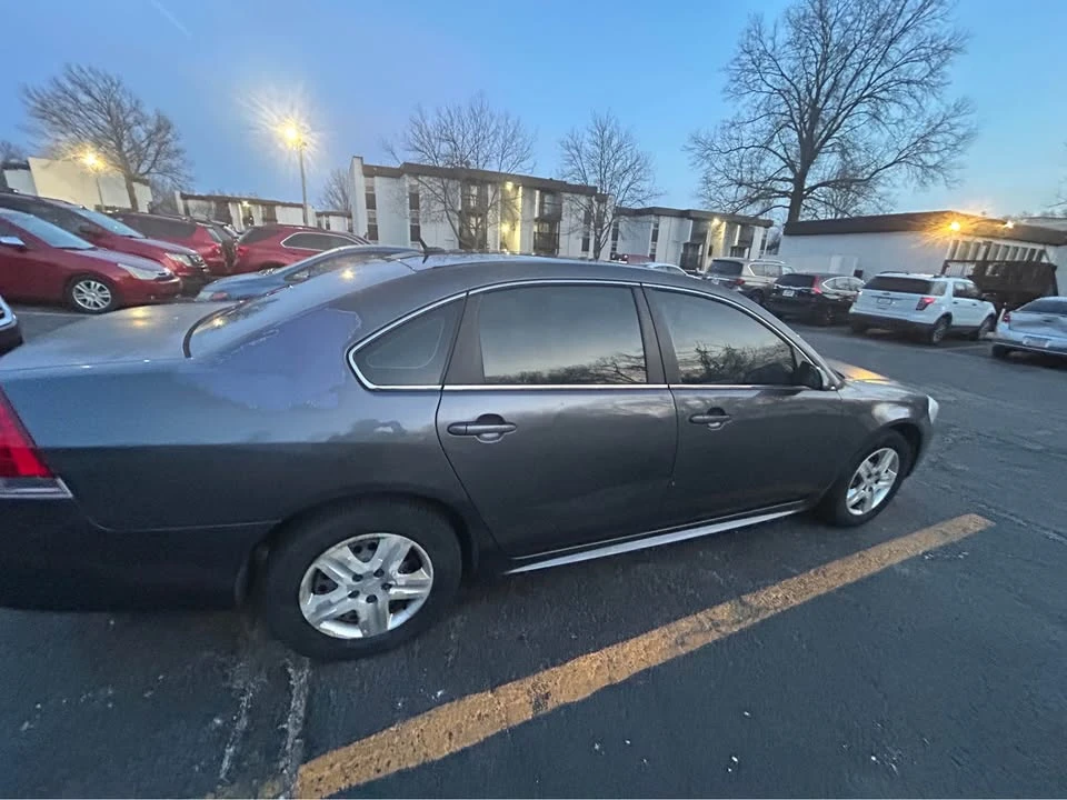 2010 Chevrolet Impala 9th Gen - Image 3 of 7