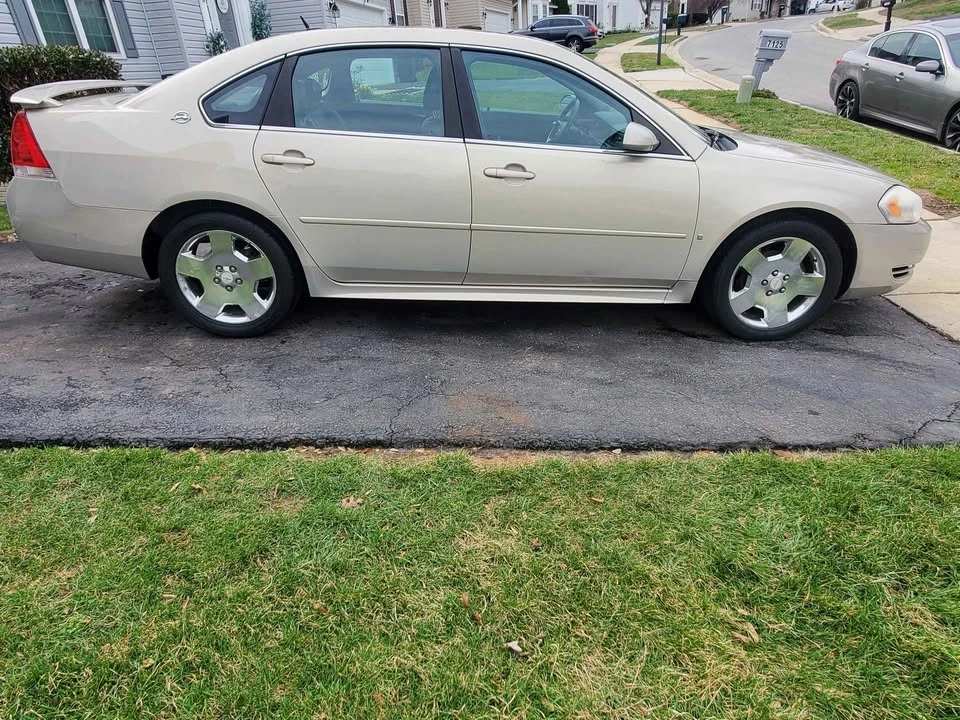 2010 Chevrolet Impala 9th Gen - Image 3 of 7