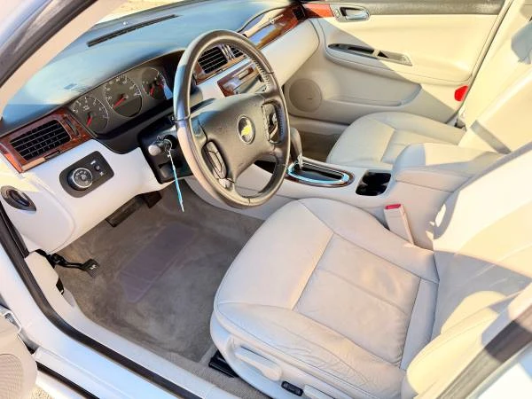 2010 Chevrolet Impala 9th Gen - Image 10 of 20