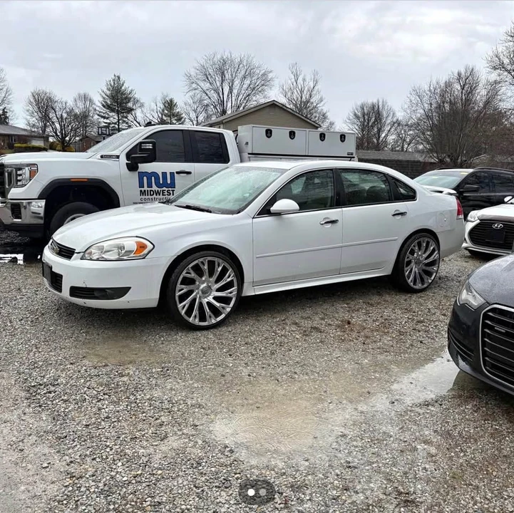 2010 Chevrolet Impala 9th Gen - Image 2 of 2