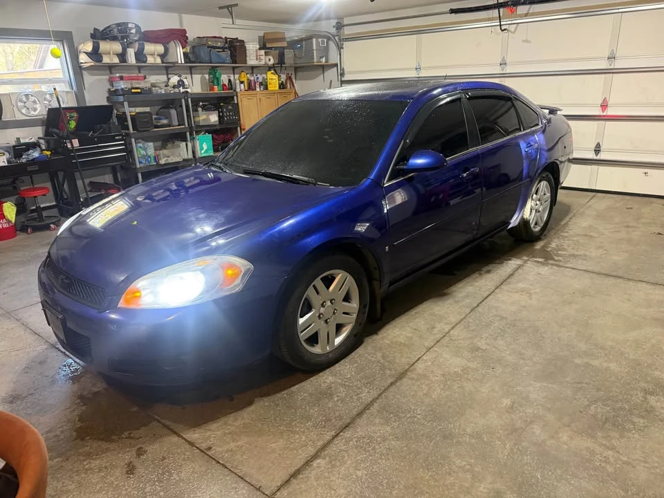 2010 Chevrolet Impala 9th Gen - Image 2 of 10