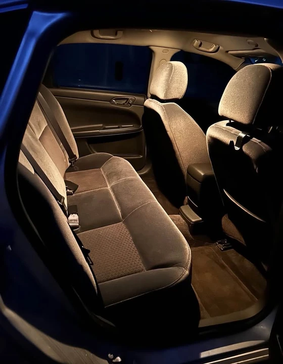 2010 Chevrolet Impala 9th Gen - Image 6 of 8