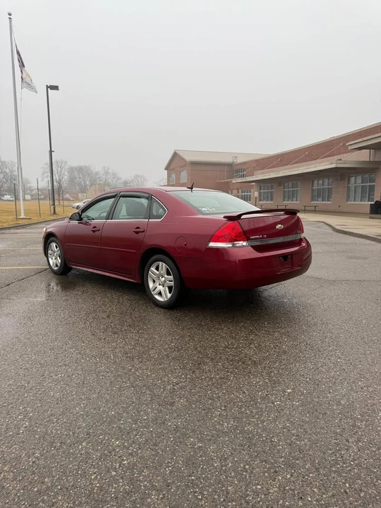 2010 Chevrolet Impala 9th Gen - Image 2 of 15