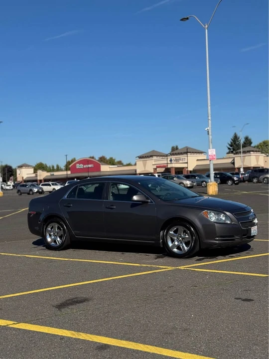 2010 Chevrolet Malibu - Image 3 of 20