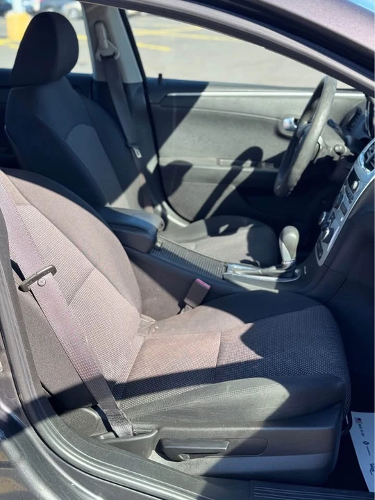 2010 Chevrolet Malibu - Image 15 of 20