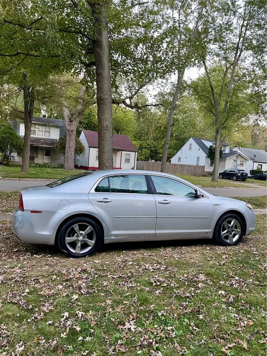 2010 Chevrolet Malibu - Image 7 of 8
