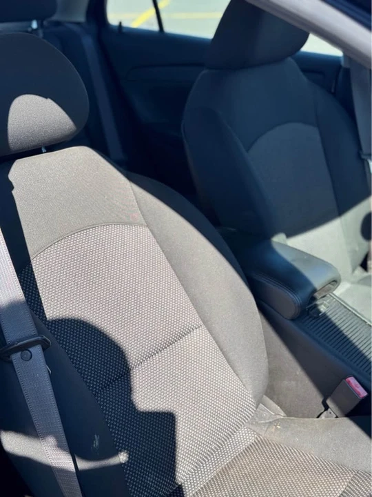 2010 Chevrolet Malibu - Image 18 of 20