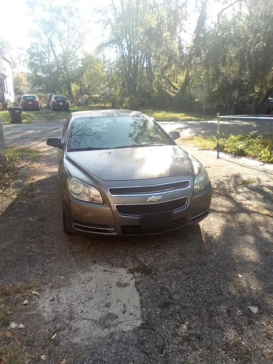 2010 Chevrolet Malibu - Image 3 of 4