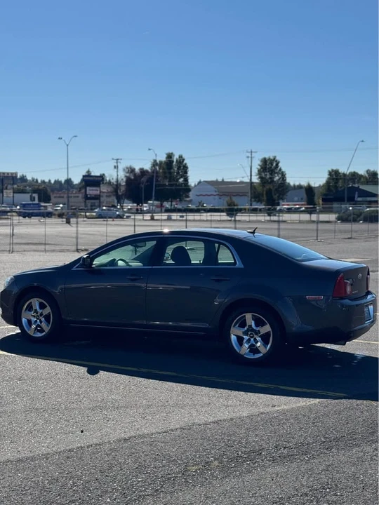 2010 Chevrolet Malibu - Image 7 of 20