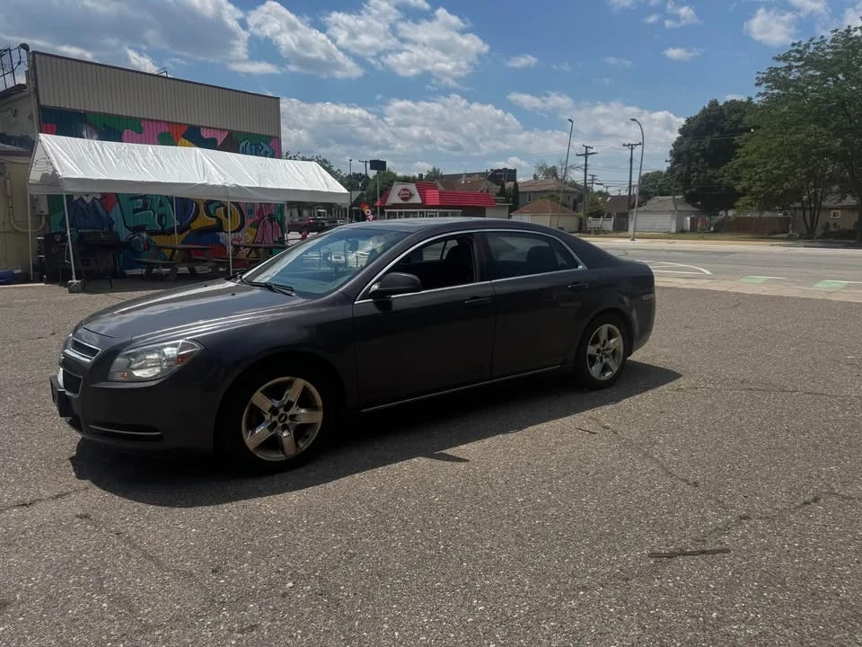 2010 Chevrolet Malibu - Image 7 of 9