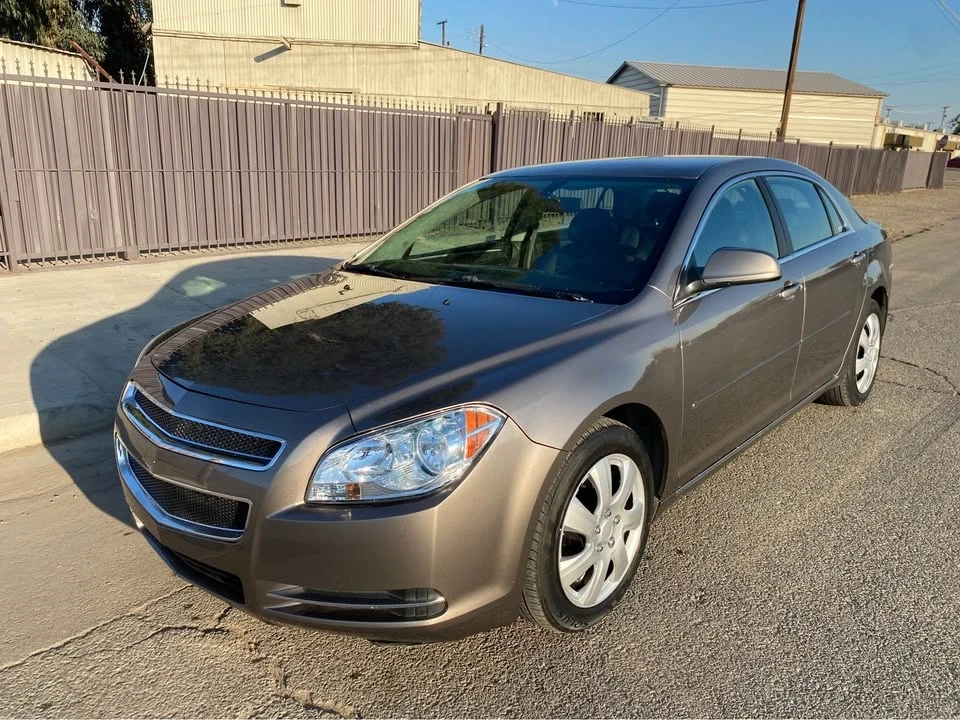 2010 Chevrolet Malibu - Image 2 of 13