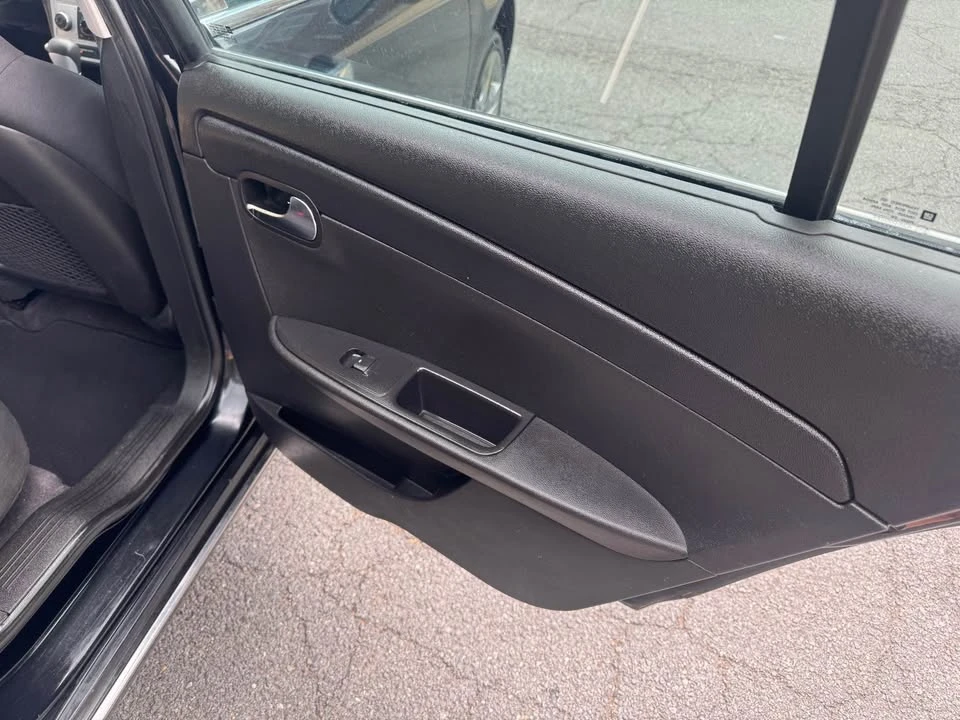 2010 Chevrolet Malibu - Image 7 of 16