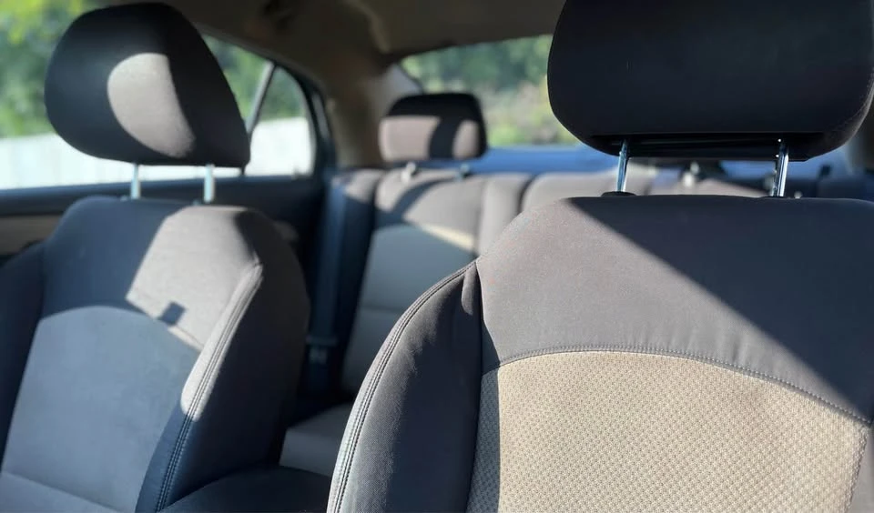 2010 Chevrolet Malibu - Image 12 of 13