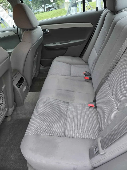 2010 Chevrolet Malibu - Image 4 of 10