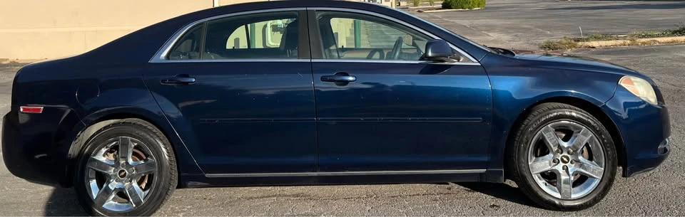 2010 Chevrolet Malibu - Image 5 of 13