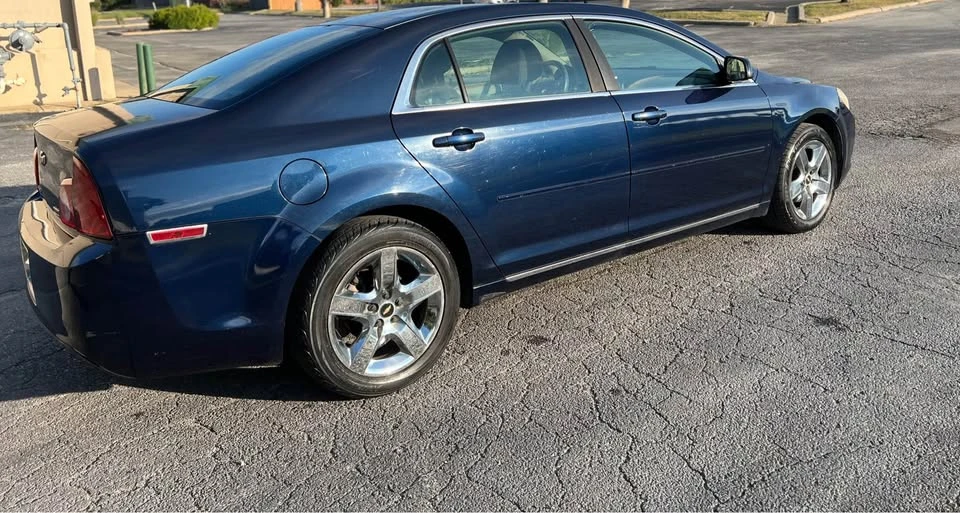 2010 Chevrolet Malibu - Image 3 of 13