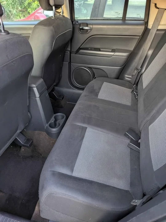 2010 Chevrolet Malibu - Image 4 of 9