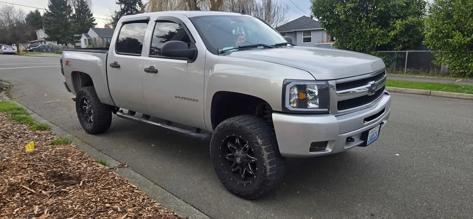 2010 Chevrolet Silverado 2nd Gen - Image 3 of 9