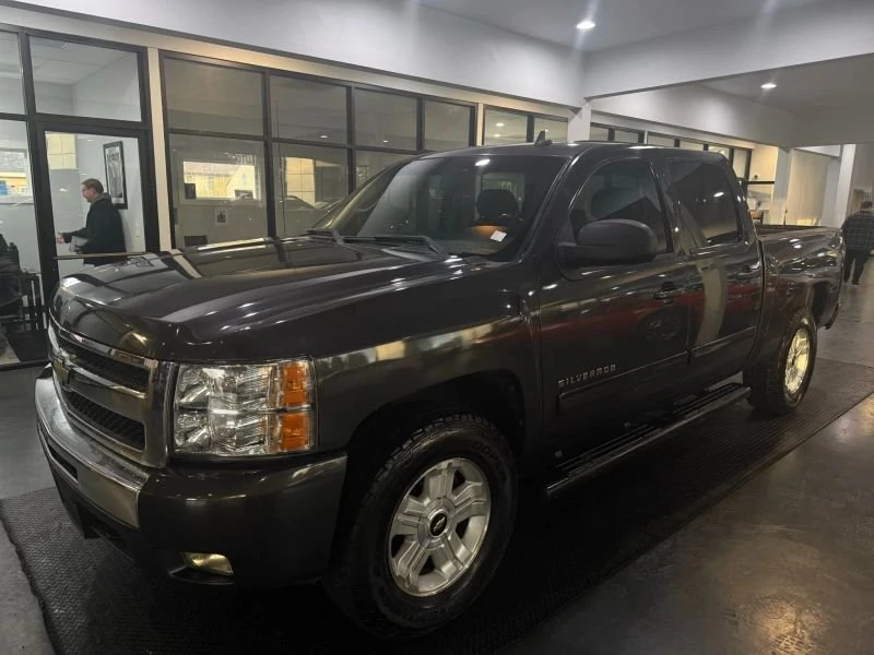 2010 Chevrolet Silverado 2nd Gen - Image 2 of 19