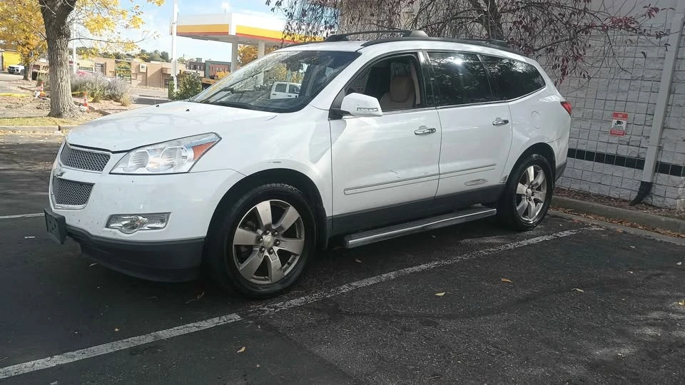 2010 Chevrolet Traverse - Image 19 of 20