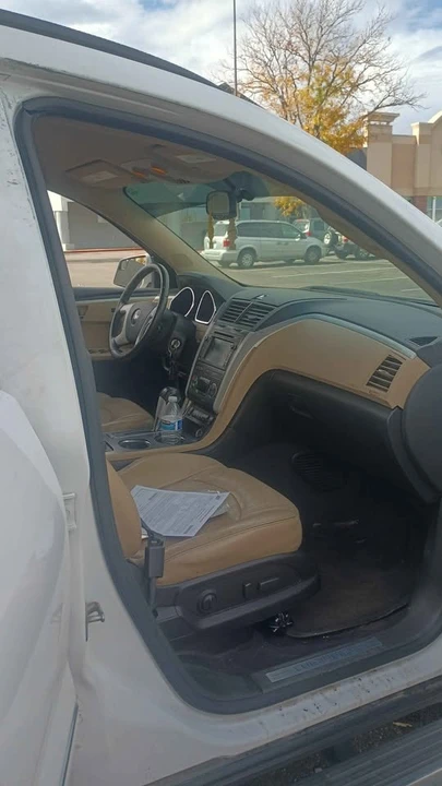 2010 Chevrolet Traverse - Image 15 of 20
