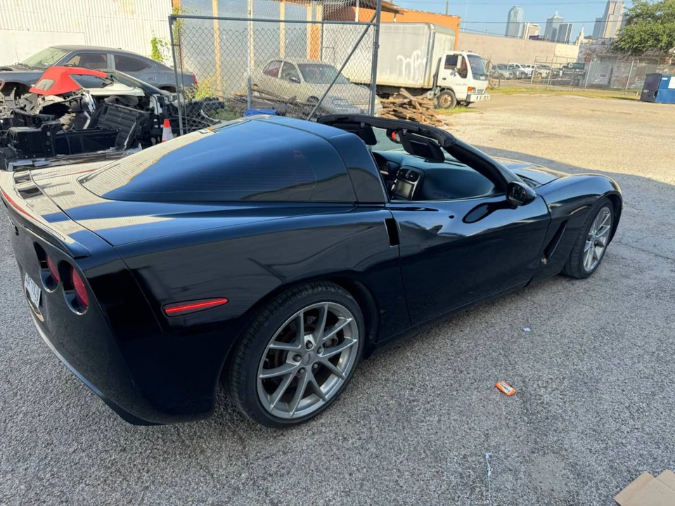 2010 Chevrolet Corvette C6 - Image 5 of 16