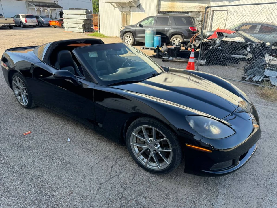 2010 Chevrolet Corvette C6 - Image 6 of 16