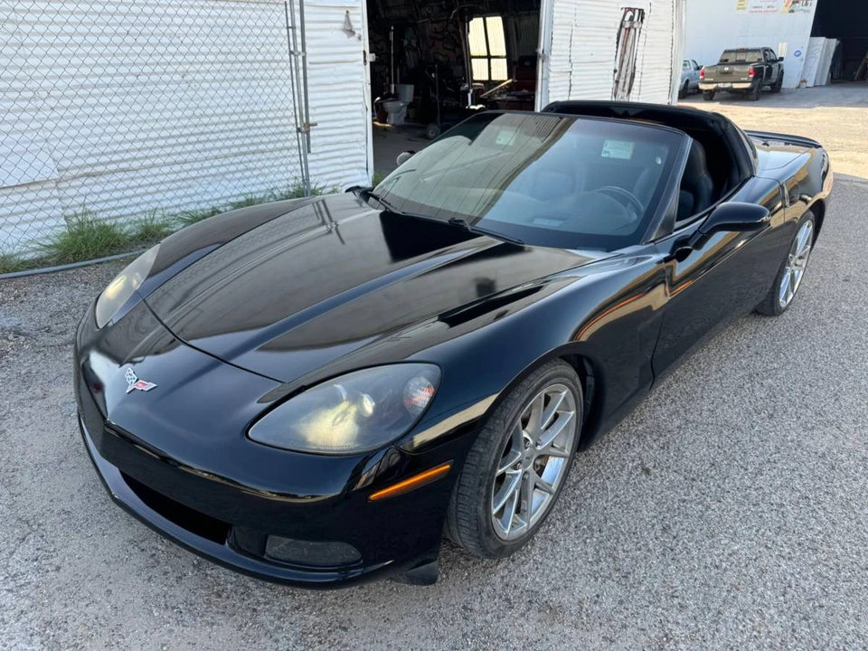 2010 Chevrolet Corvette C6 - Image 3 of 16