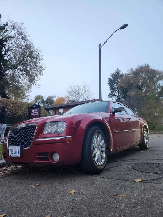 2010 Chrysler 300 (2005-2023) - Image 2 of 11