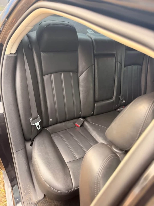 2010 Chrysler 300 (2005-2023) - Image 9 of 15