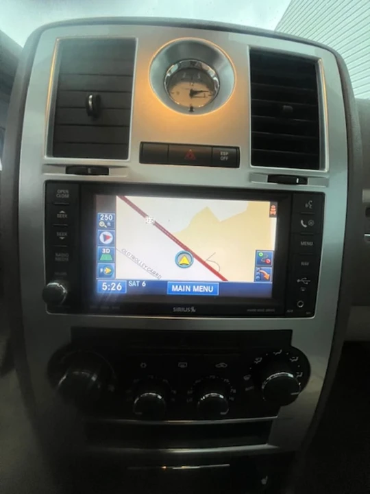 2010 Chrysler 300 (2005-2023) - Image 18 of 26