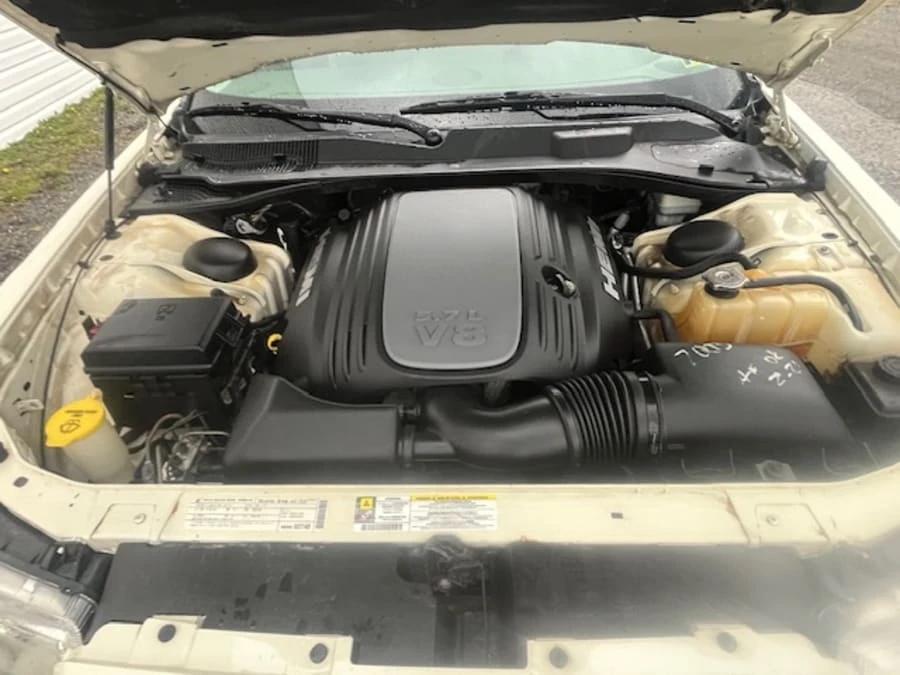 2010 Chrysler 300 (2005-2023) - Image 24 of 26