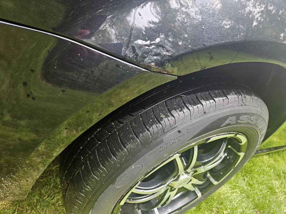 2010 Chrysler 300 (2005-2023) - Image 10 of 31