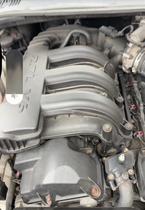 2010 Chrysler 300 (2005-2023) - Image 11 of 16