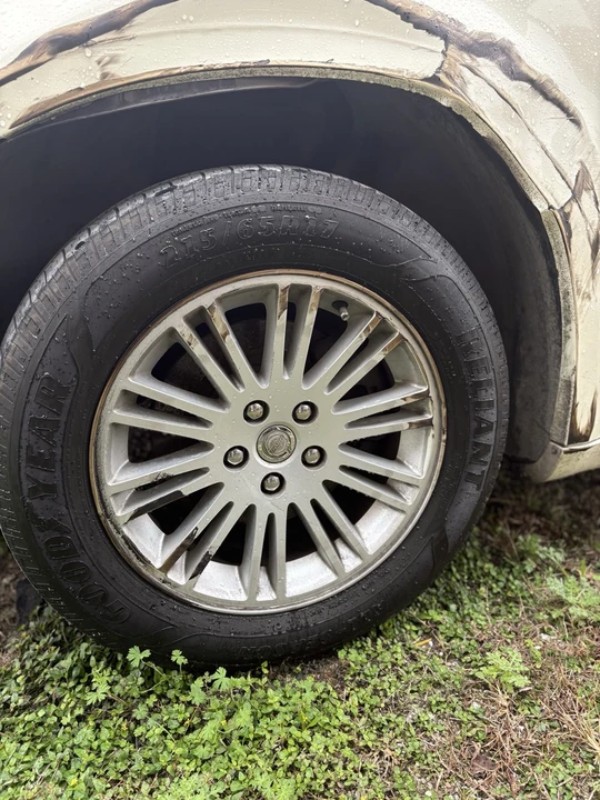 2010 Chrysler 300 (2005-2023) - Image 15 of 21