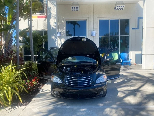 2010 Chrysler PT Cruiser - Image 17 of 21