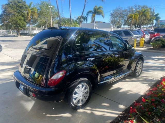2010 Chrysler PT Cruiser - Image 8 of 21