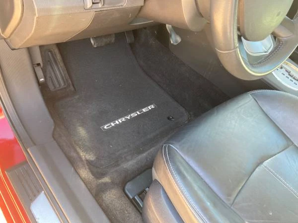 2010 Chrysler Sebring - Image 13 of 21