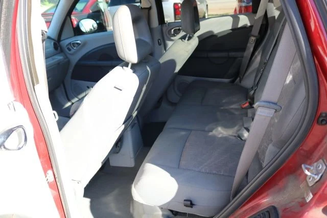 2010 Chrysler PT Cruiser - Image 10 of 12